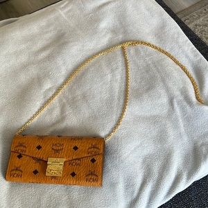 Perfect MCM small purse/wallet with gold chain to convert to cross body